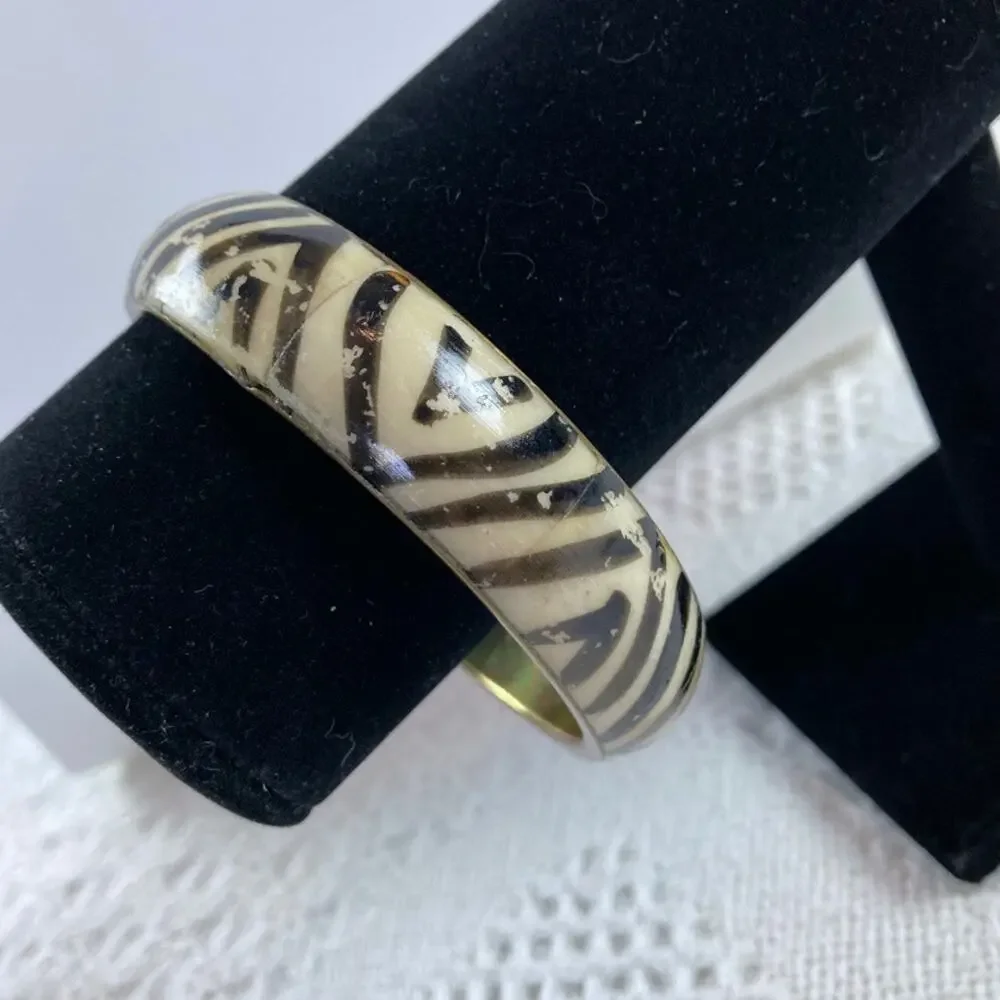 (brand not known) brass tone